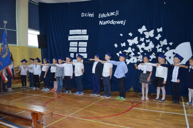 https://szkolaborowno.pl/images/phocagallery/dzien_edukacji_17/thumbs/phoca_thumb_l_dsc_0093.jpg
