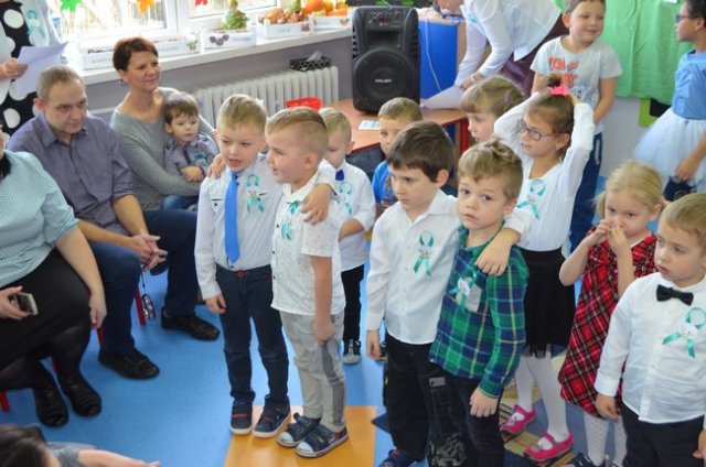 https://szkolaborowno.pl/images/phocagallery/pasowanienaprzedszkolaka2017/thumbs/phoca_thumb_l_dsc_1087.jpg